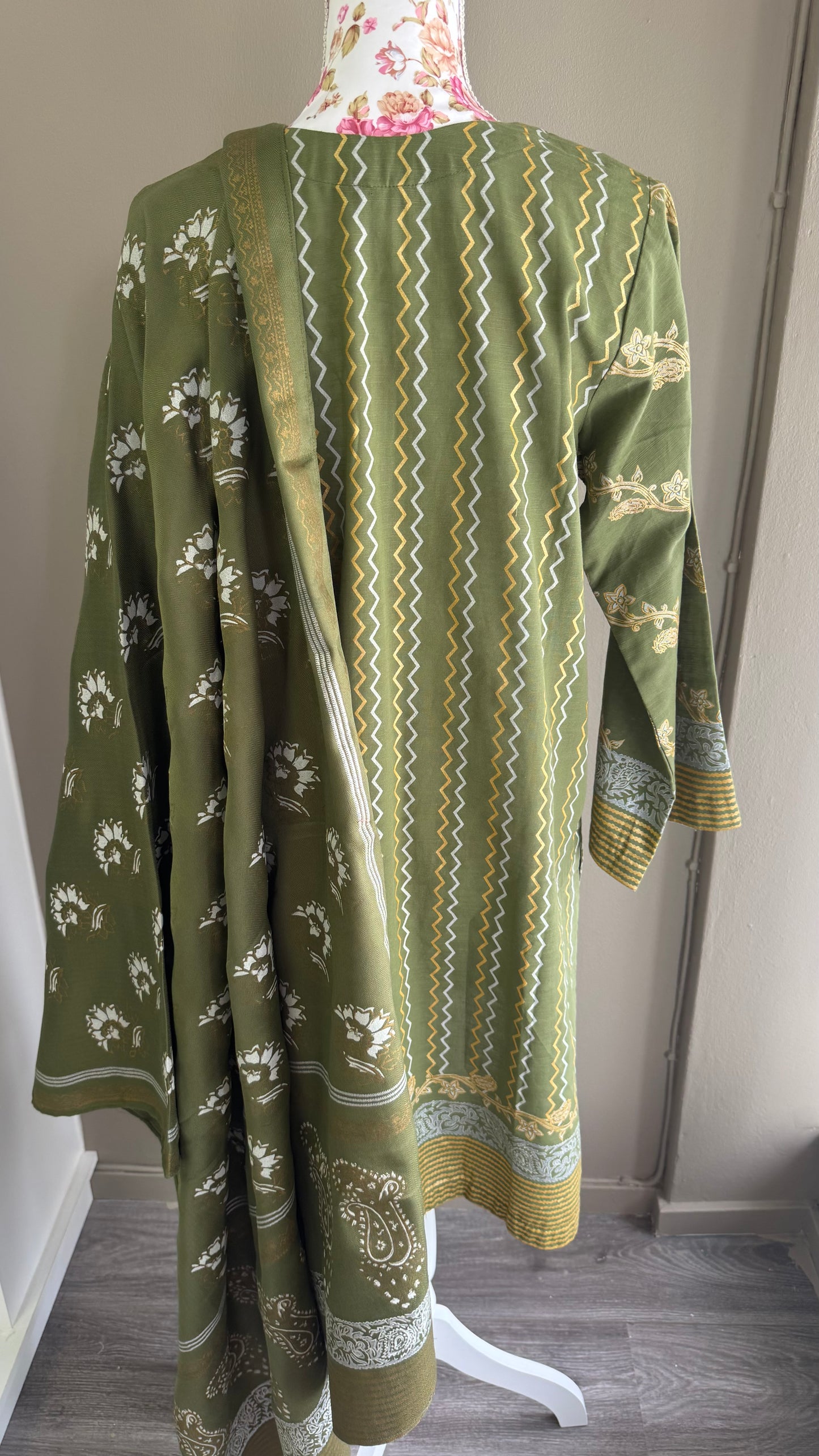 Studio Olive Green Printed Everyday Shalwar Kameez