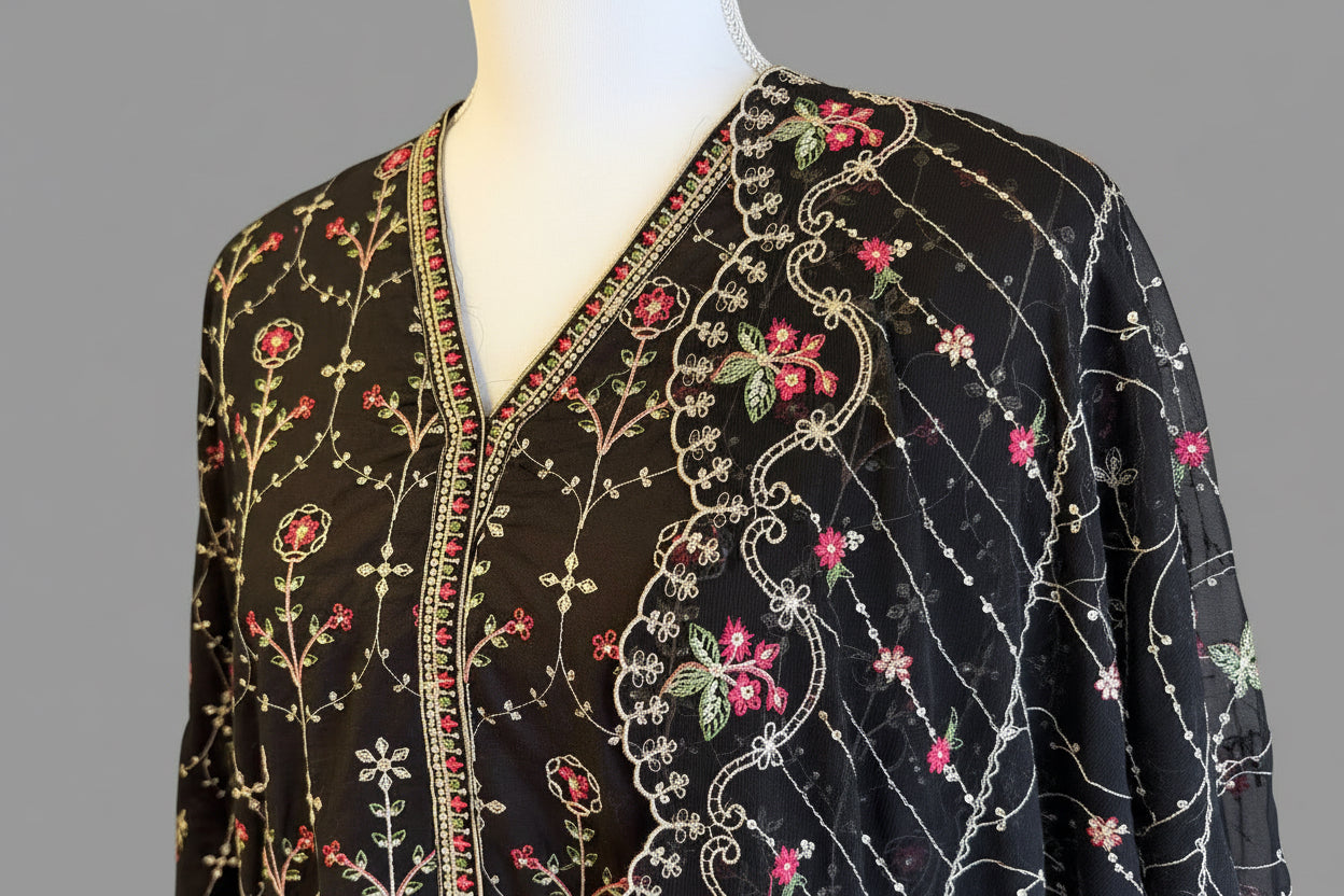 Luxury Embroidered Lawn 3-Piece Suit – Midnight Black & Magenta