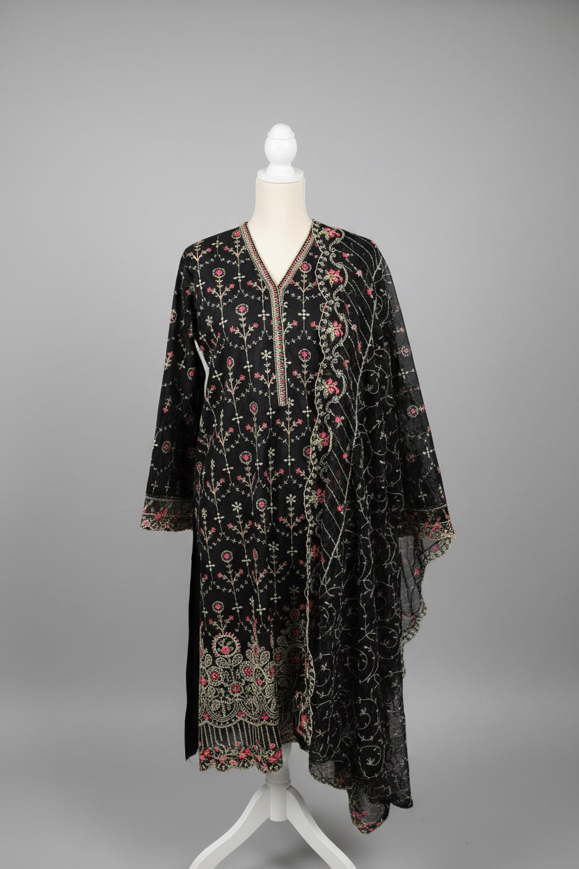 Luxury Embroidered Lawn 3-Piece Suit – Midnight Black & Magenta