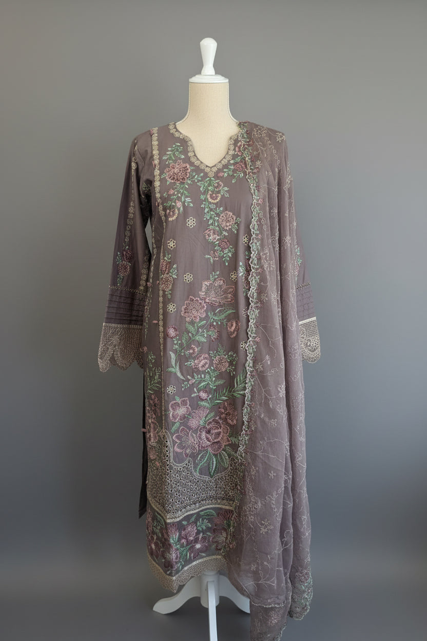 Mauve shalwar kameez