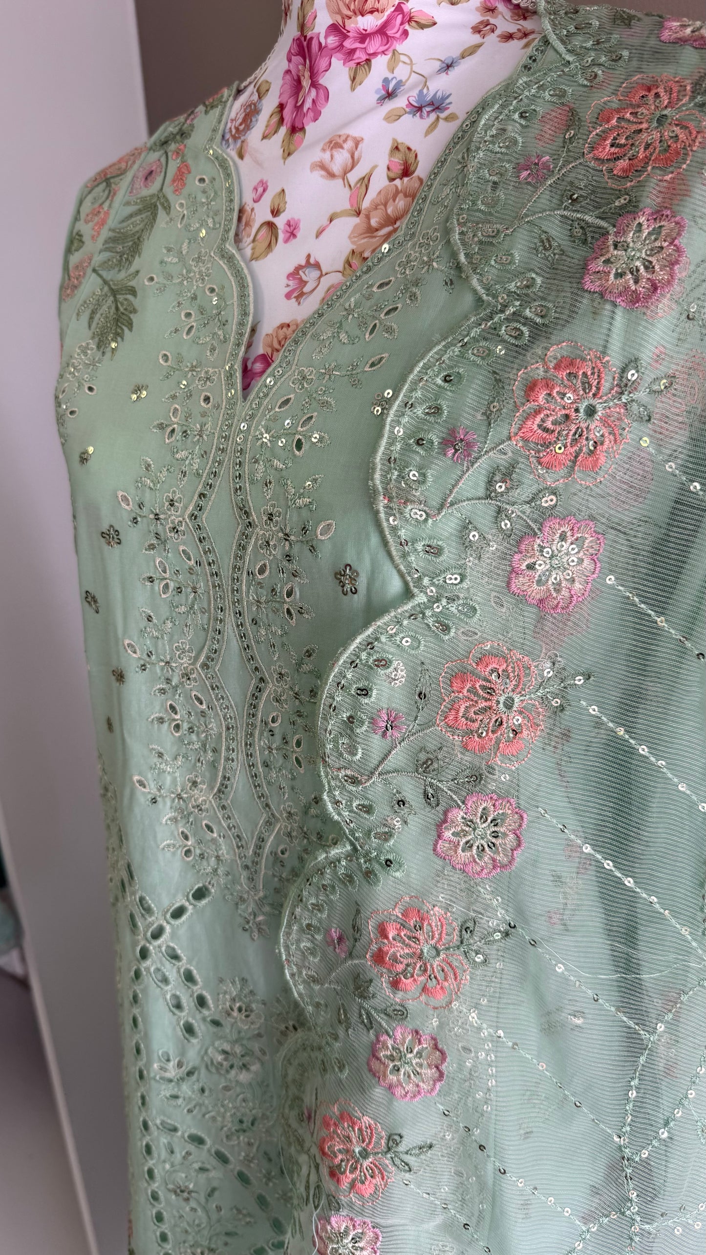 Luxury Embroidered Mint Green Lawn 3-Piece Suit