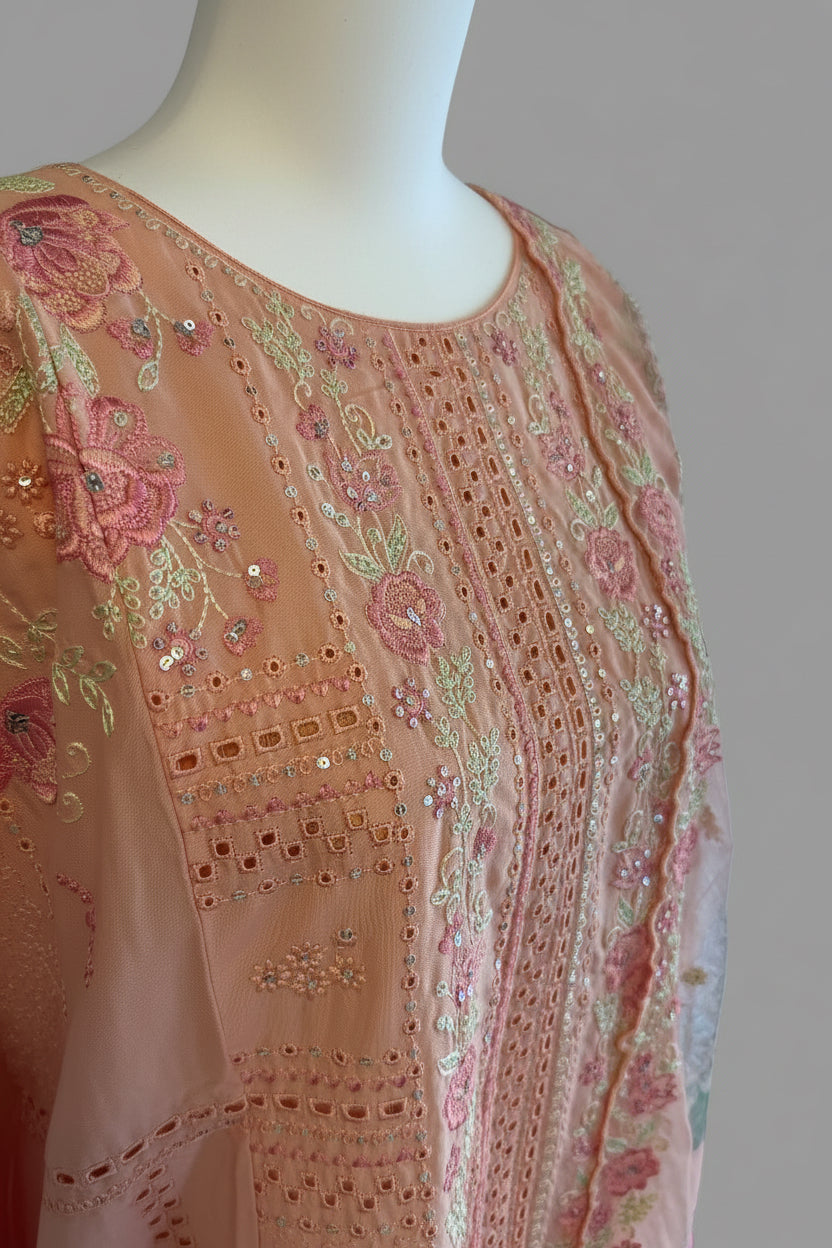 Luxury Embroidered & Schiffli Lawn 3-Piece Suit – Peach Pink