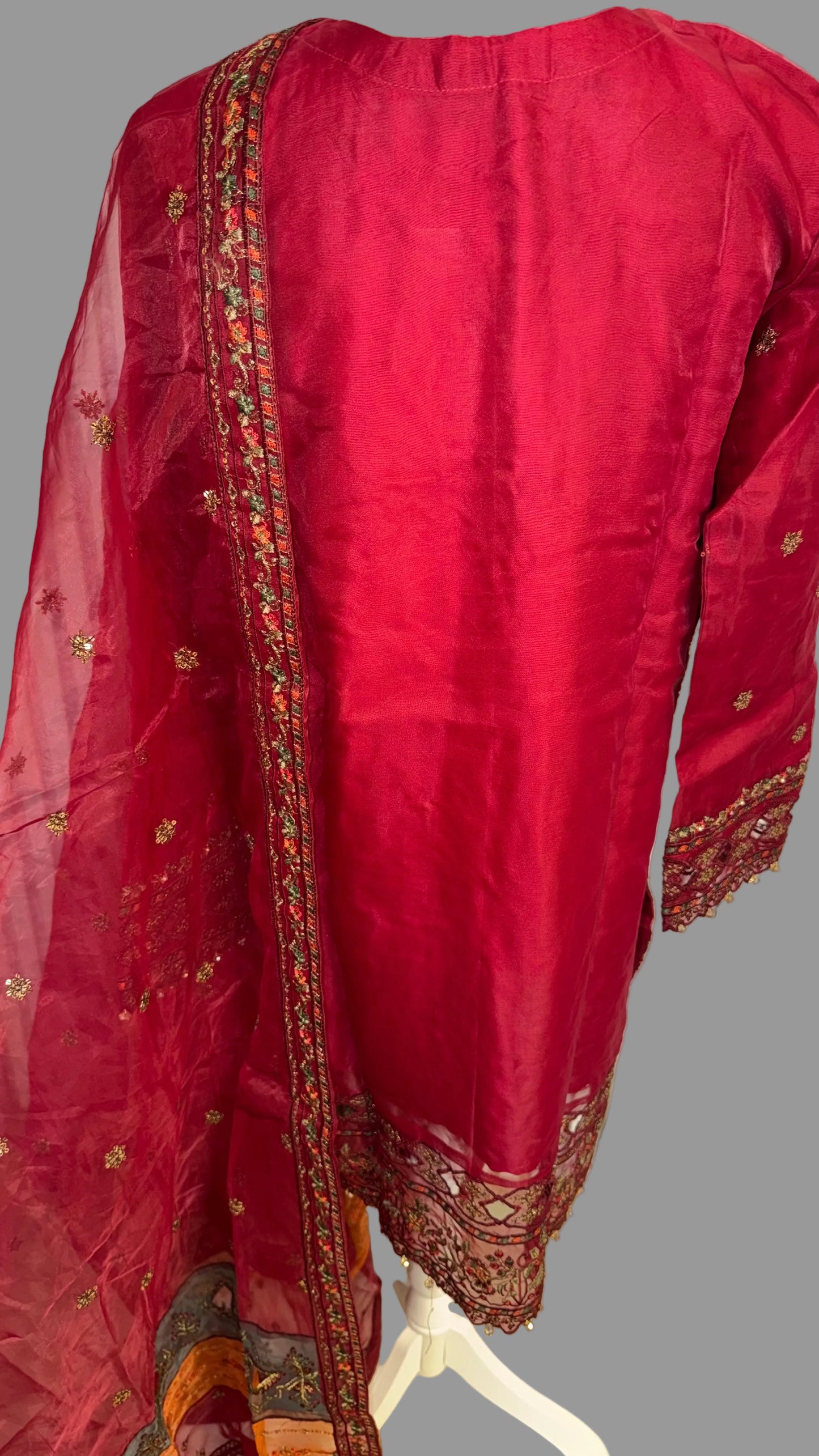 Red shalwar kameez